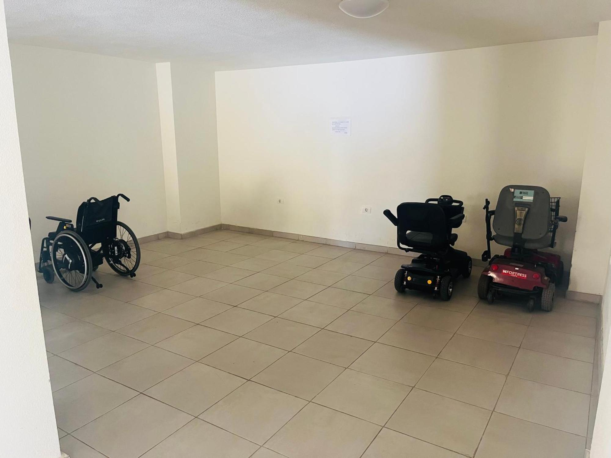 ארונה Superbe Appartement A Las Americas Torres Del Sol מראה חיצוני תמונה