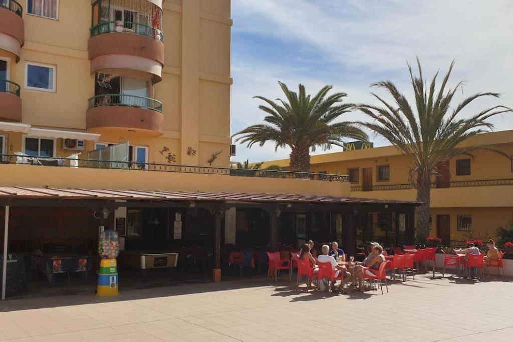 ארונה Superbe Appartement A Las Americas Torres Del Sol מראה חיצוני תמונה