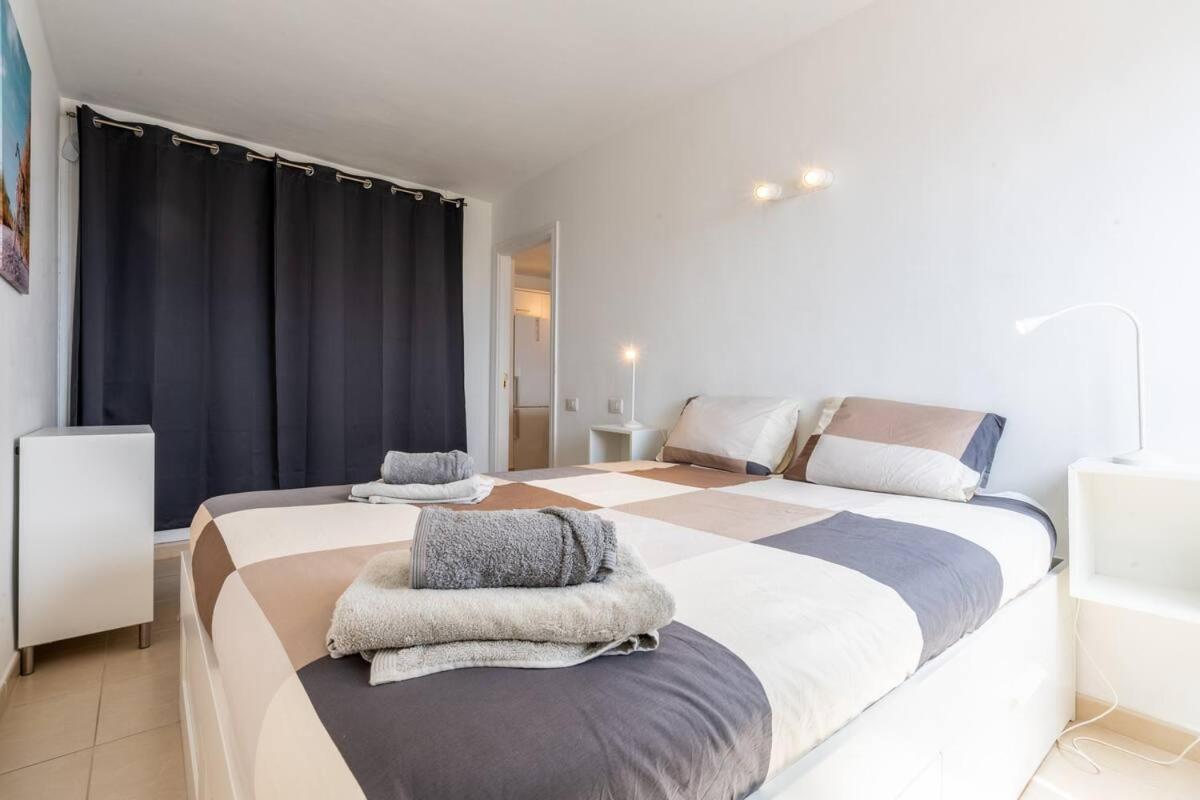 ארונה Superbe Appartement A Las Americas Torres Del Sol מראה חיצוני תמונה